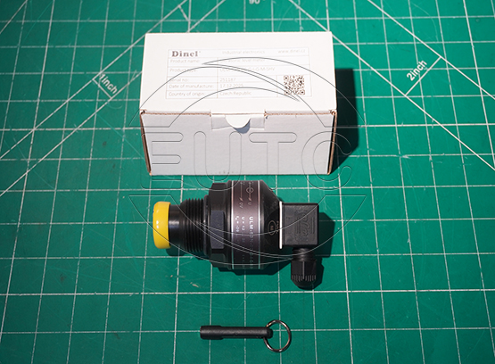 Cảm biến đo mức bằng sóng siêu âm Model: ULM-53N-02-G-I -G-M-SHV